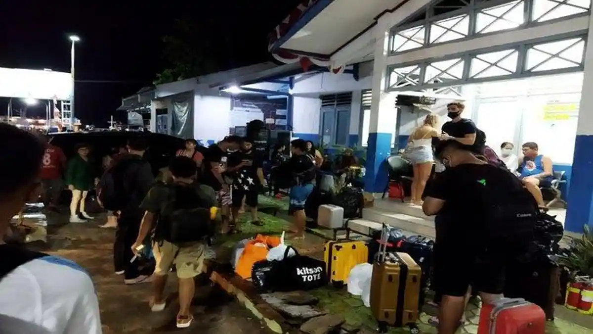 Kapal Pinisi Terbakar di Labuan Bajo, Begini Kronologi dan Nasib Penumpang