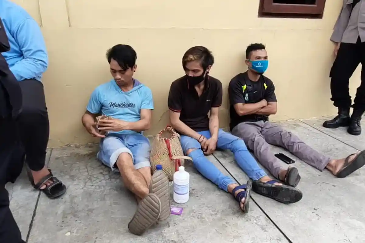 Polresta Samarinda Amankan 14 Pelajar dan 3 Pemuda Bawa Miras Oplosan, Diduga Akan Ikut Aksi Demo