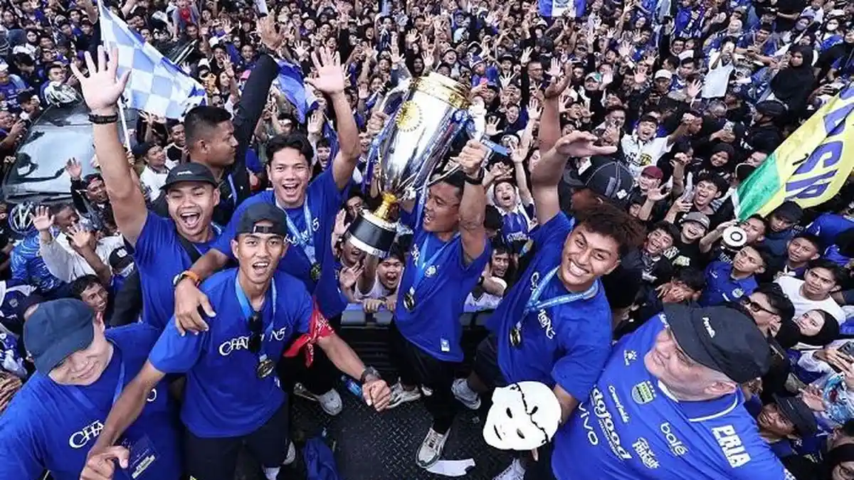 Persib Siap Hadapi Tantangan Baru Lakonkan 4 Kompetisi Berbeda Musim Depan