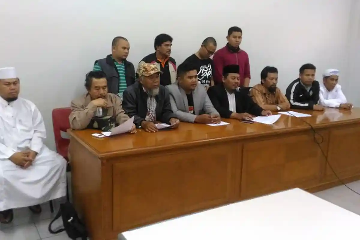 Jika Presiden Tak Merespons, API Jabar Siapkan Laskar Siap Menginap di Istana