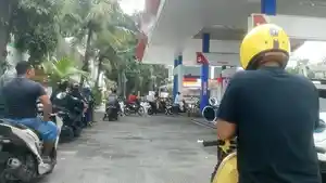 Warga-Sleman-Lega-Pemerintah-Beri-Kepastian-Harga-BBM-Subsidi-Tidak-Naik-hingga-Akhir-2026.jpg
