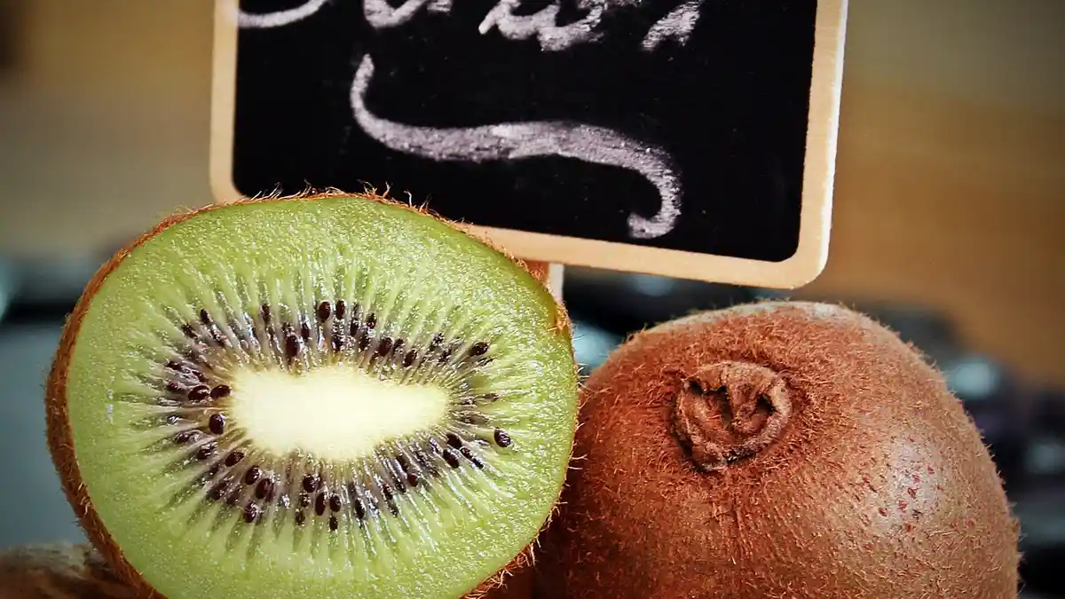 Manfaat Konsumsi Buah Kiwi Bisa Menjaga Kesehatan Jantung, dan Mengatasi Penyakit Berbahaya Lain