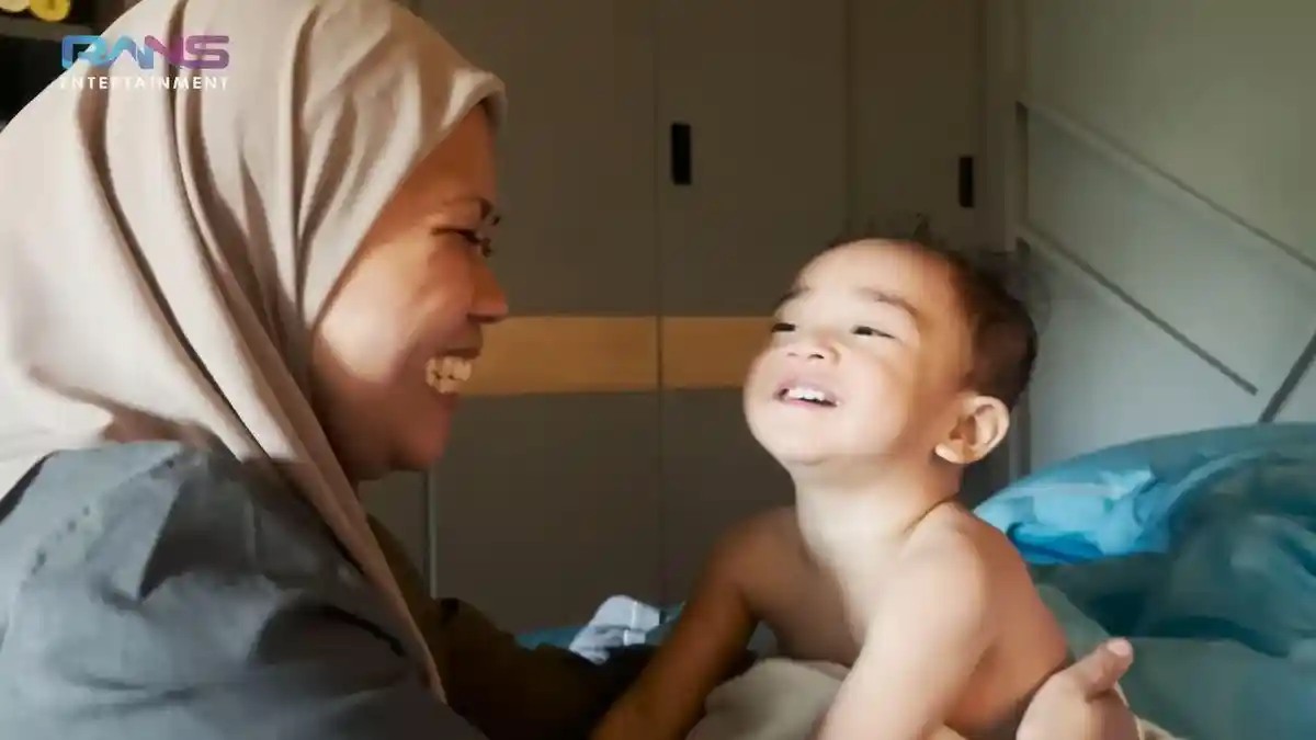 Rayyanza Langsung Tersenyum dan Panggil Sus Rini yang Kembali Bekerja