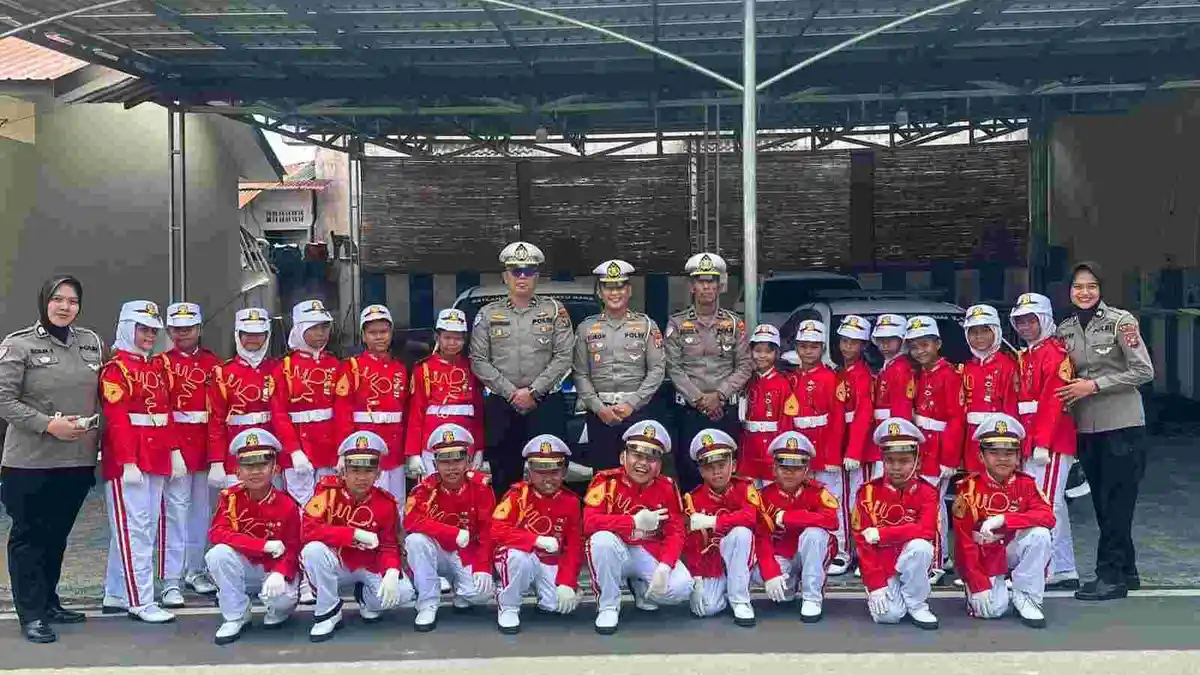 Polantas Menyapa, Kasat Lantas AKP Simon E Simatupang Sapa Pocil Polres Batubara