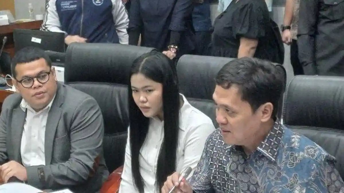 Perjuangan Dwi Ayu Karyawati Toko Roti Cari Keadilan, Ngadu ke Komisi ...