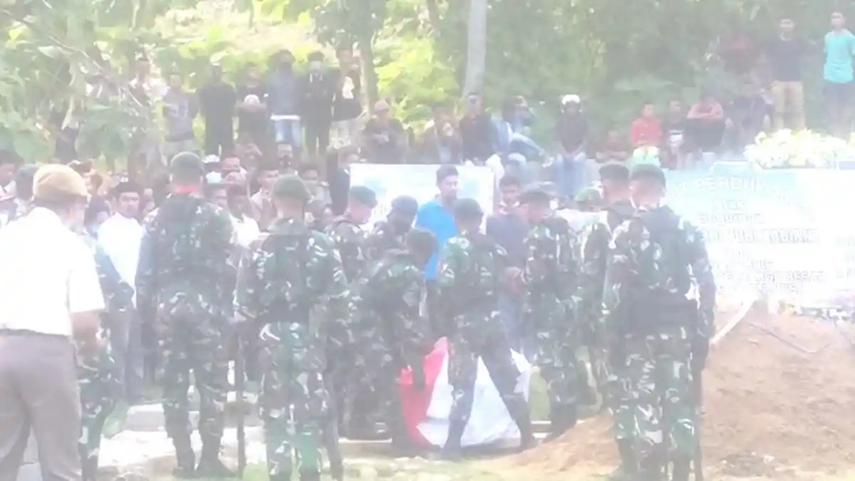 Gugur Tertembak KKB di Papua, Detik-detik Alm Prada Ardi Yudi  Tiba di Malaka - NTT