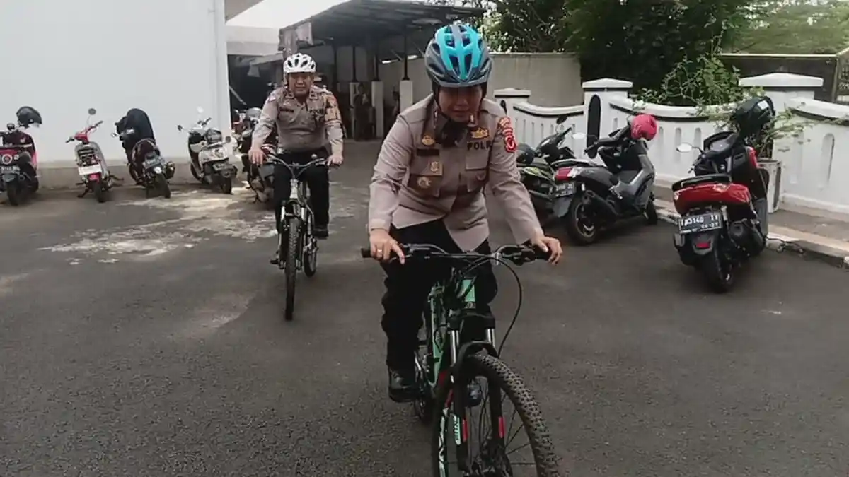 Berita Subang: Jumat Curhat, Kapolres AKBP Sumarni Datangi Masjid, Serap Keluhan Masyarakat