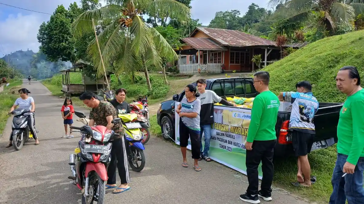 Gerakan Pangan Murah Pemkab Bolmong di Dumoga Raya, 7 Ton Beras Terjual
