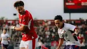 LAGA-BALI-UNITED-VS-PERSIK-KEDIRI.jpg