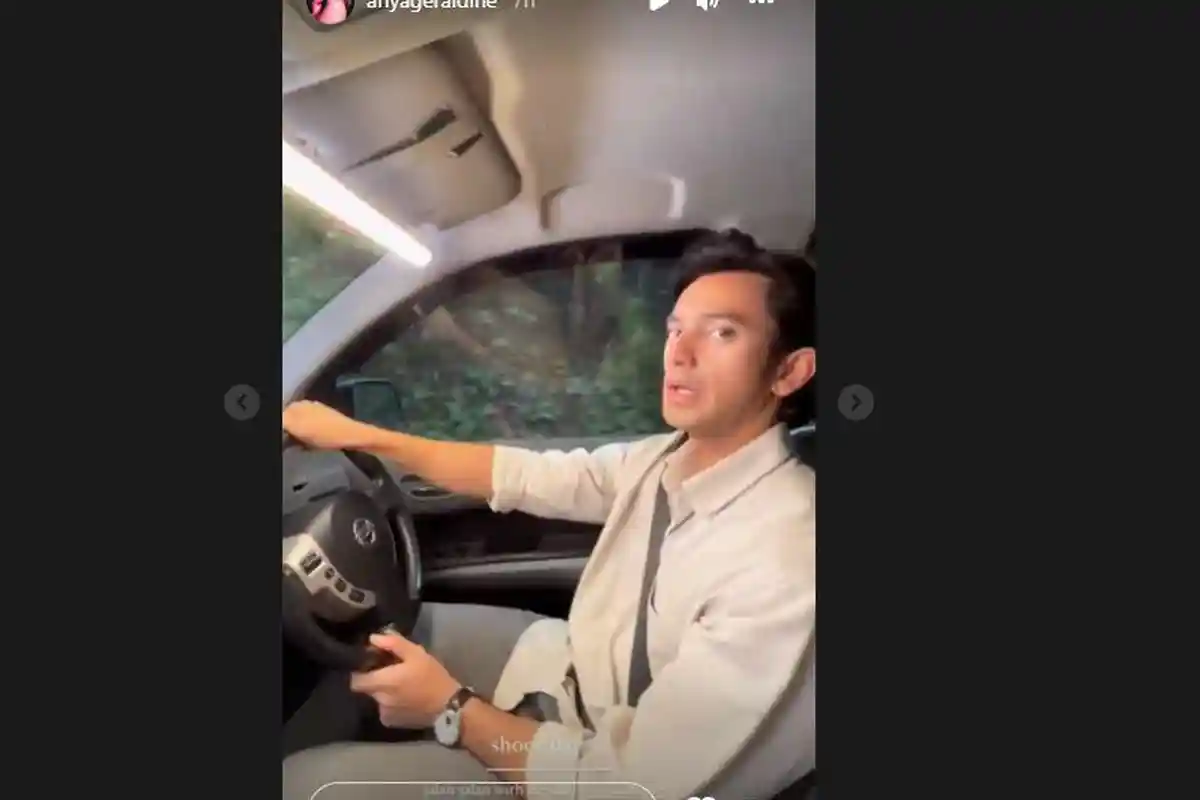 Anya Geraldine Senang Jalan-jalan Bareng Omar Daniel Selama Syuting