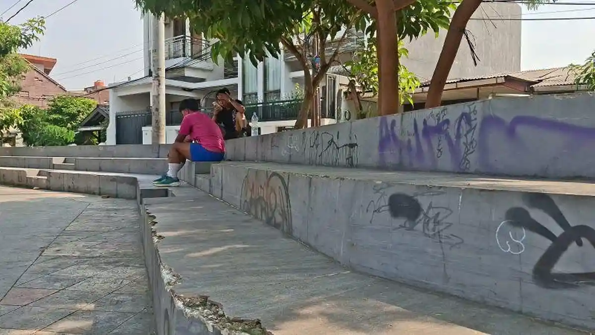 Taman SeCawan Depok yang Tak Lagi Menawan, Coretan Vandalisme Ada di Mana-mana 