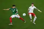 Aksi Timnas Meksiko Hadapi Timnas Polandia