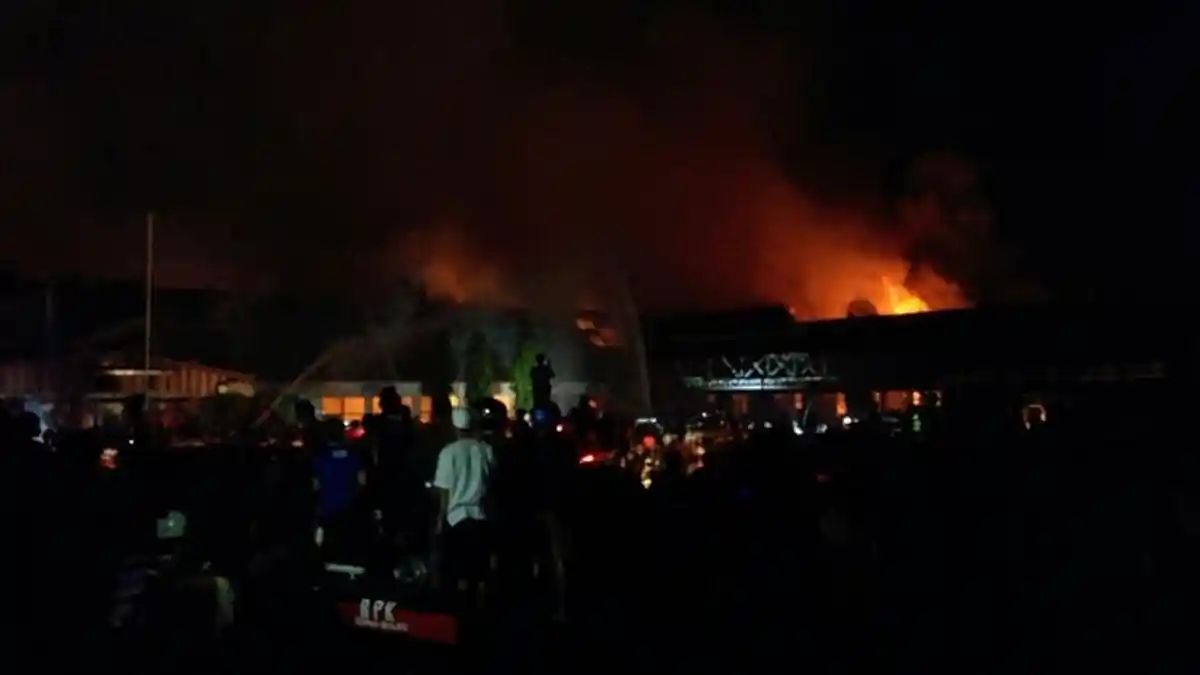 BREAKINGNEWS: Rumah Sakit TPT Banjarmasin Terbakar