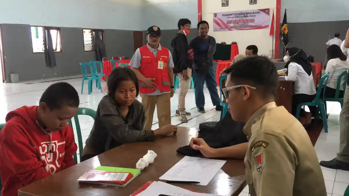 Dinsos Kota Semarang Pulangkan Anak Jalanan dan PGOT Yang Terjadi ...