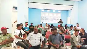 Rapat-pembentukan-panitia-Turnamen-Sepak-Bola-Wanita-menyambut-HUT-ke-125-Kota-Fakfak.jpg
