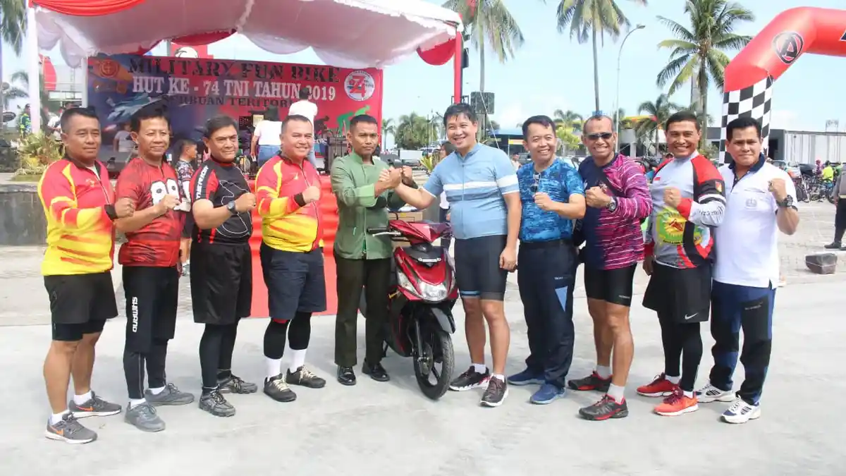 Wagub Gowes di Fun Bike HUT TNI ke-74, SK: TNI Makin Mampu Jaga dan Rawat NKRI