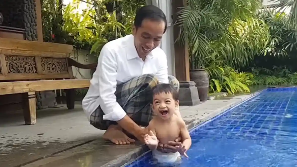 Begini Lucunya Tingkah Jan Ethes Cucu Sulung Joko Widodo Saat Ketemu Ria Ricis