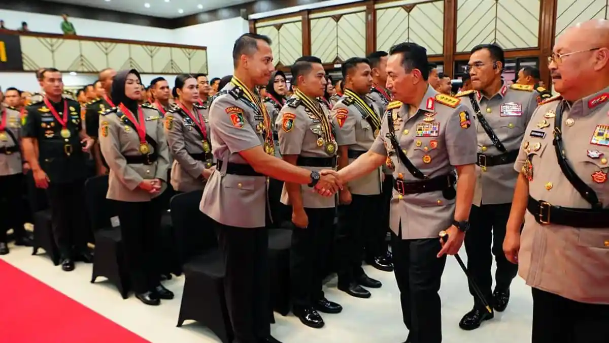 Kapolri Tutup Pendidikan Sespim Polri, Tegaskan Komitmen Integritas dan Sinergi Nasional