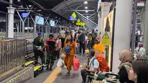 wisatawan-tingginya-antusiasme-masyarakat-untuk-mudik-dan-berlibur.jpg