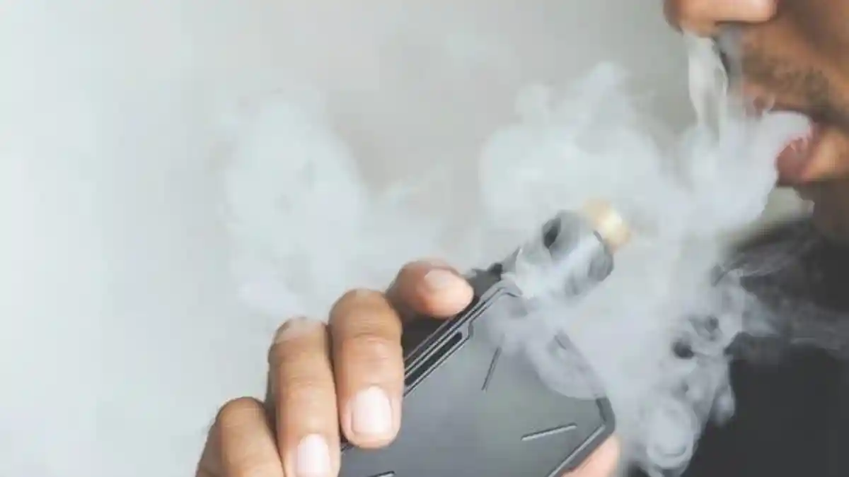 Benarkah Vape Lebih Aman dari Rokok Biasa? Begini Penjelasan Ahli