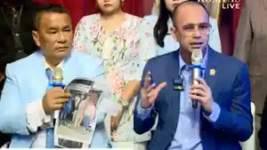 Raffi-Ahmad-didampingi-Hotman-Paris-jumpa-pers-Kamis-1162026-memberikan-klarifika.jpg