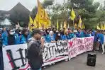 Ratusan-mahasiswa-yang-tergabung-dalam-PMII-Pekalongan.jpg
