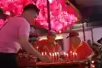Sembahyang Imlek di Vihara Amurva Bhumi