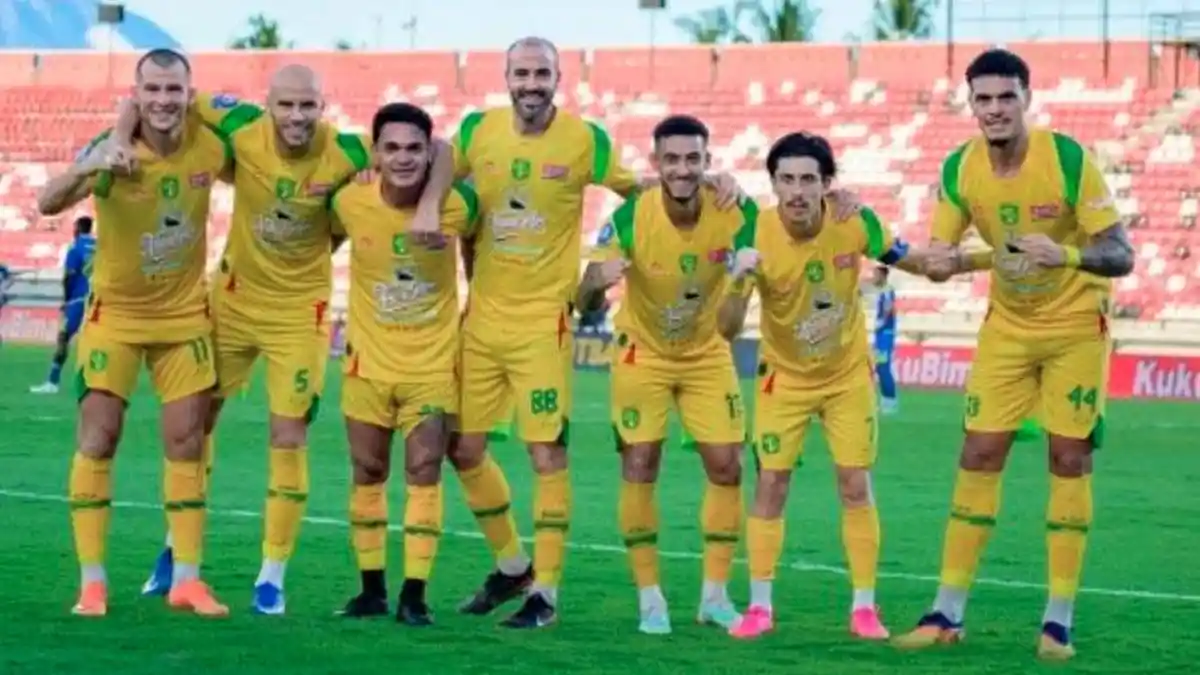 Penguasaan Bola Hanya 39 Persen, Bernardo Tavares Puji Perjuangan Persebaya Bantai Arema FC 4-0