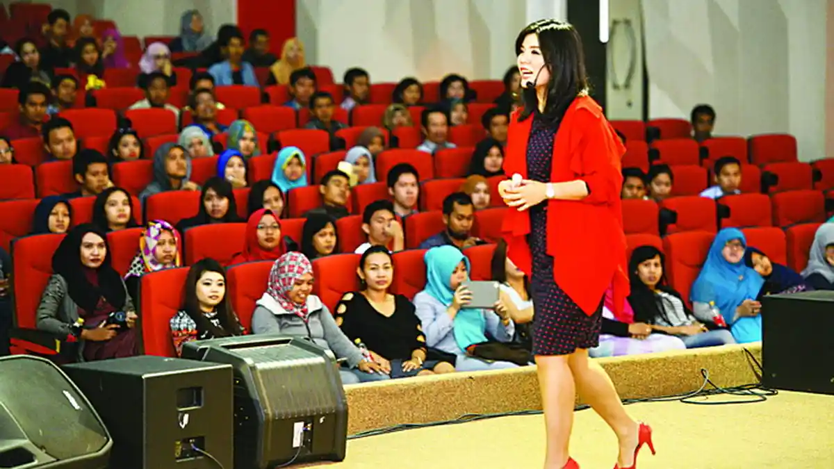 Hasilkan 1 Juta Dollar, Merry Riana Mengaku Pernah Ditolak saat Bagi Brosur