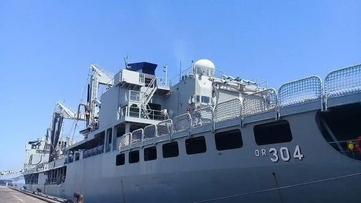 Kapal Perang Australia Berlabuh di Pelabuhan Makassar, Bawa Misi Kerja Sama dengan TNI AL