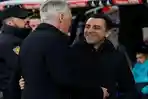 Momen-Xavi-Hernandez-dan-Carlo-Ancelotti-berjabat-tangan-sebelum-laga-El-Clasico.jpg