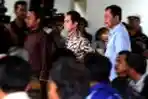 Wawan Mendengarkan Sidang Kesaksian Amir Hamzah