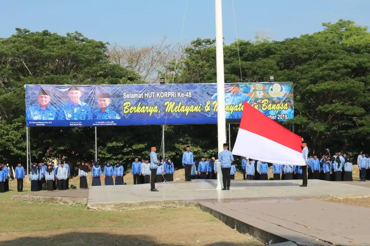 Semarak HUT Korpri ke-52 di Bulukumba: Anjangsana ke Panti Asuhan hinga Upacara Bendera