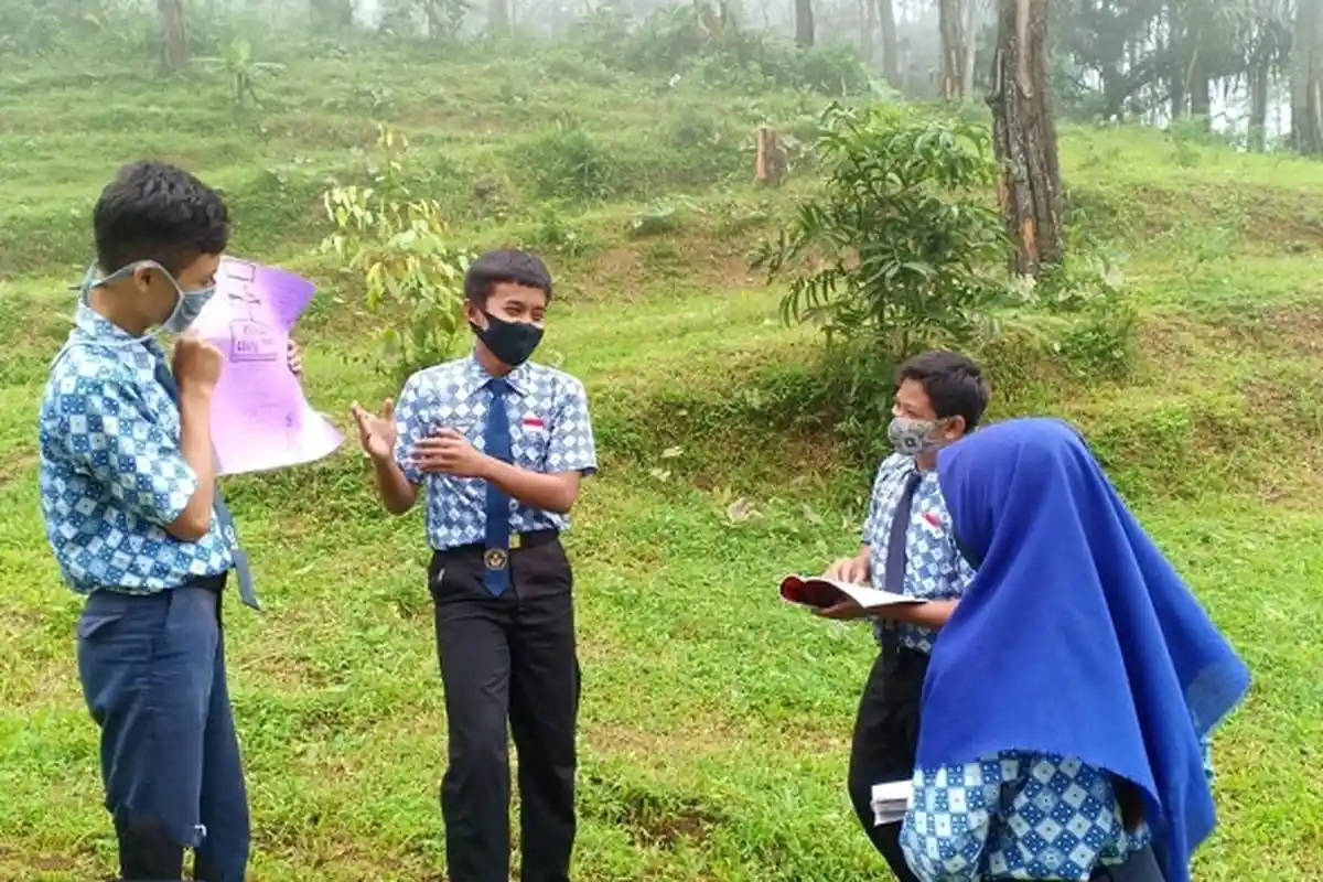 Begini Cara Guru SMP Negeri Satu Atap 1 Cilacap Buang Kejenuhan Siswa Akibat Belajar Daring