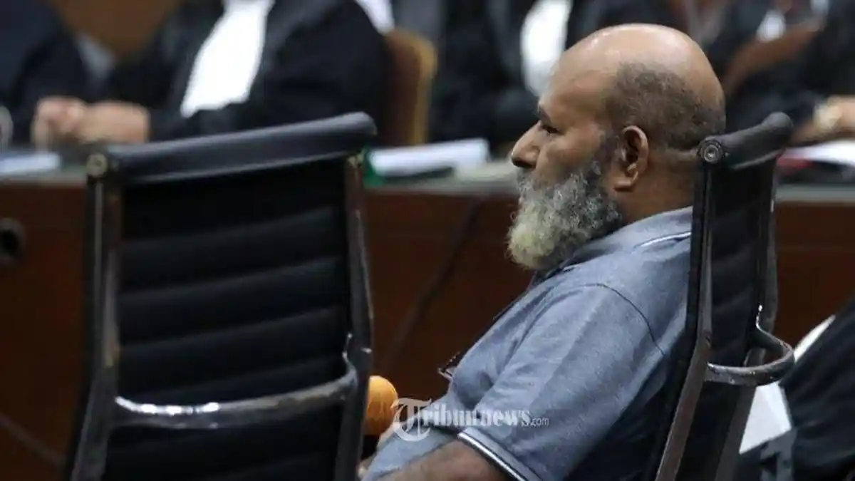 Hakim Tolak Eksepsi Lukas Enembe, Sidang Dilanjutkan ke Tahap Pembuktian