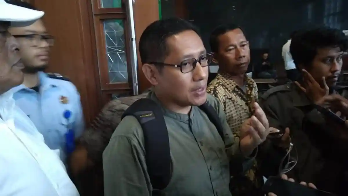 Cerita Anas Urbaningrum Jadi Guru Agama Setya Novanto Di Sukamiskin