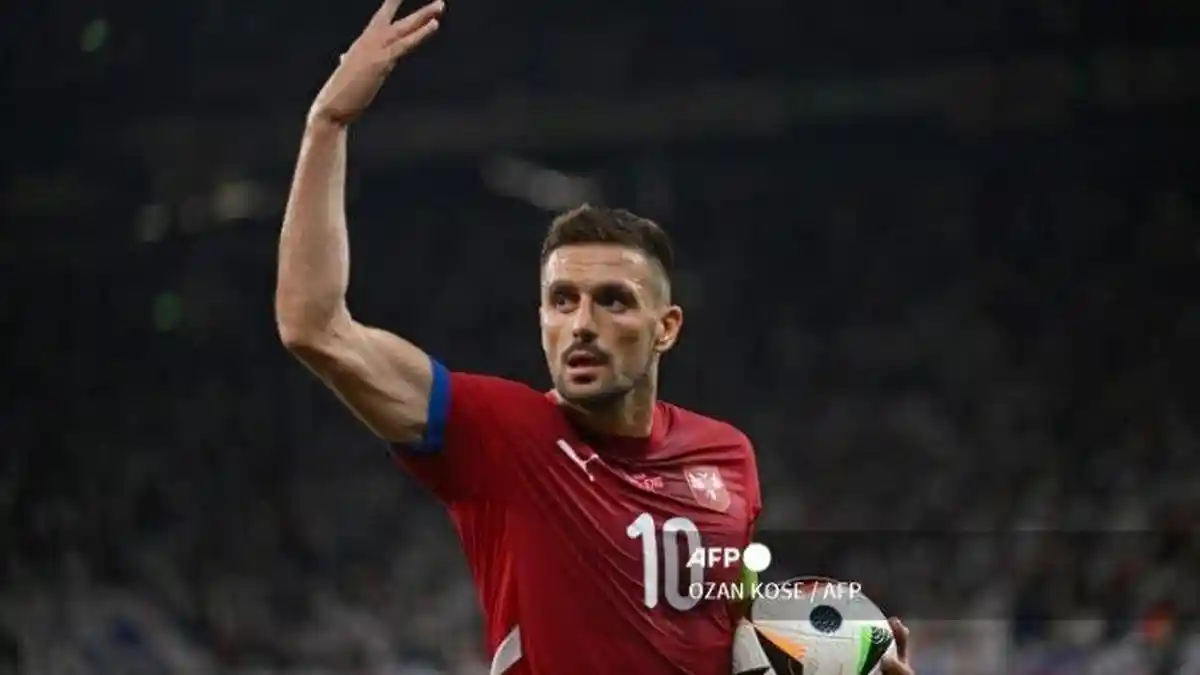 Sikap Arogan Dusan Tadic saat Tantrum Dicadangkan, Minta Maaf Jelang Slovenia vs Serbia