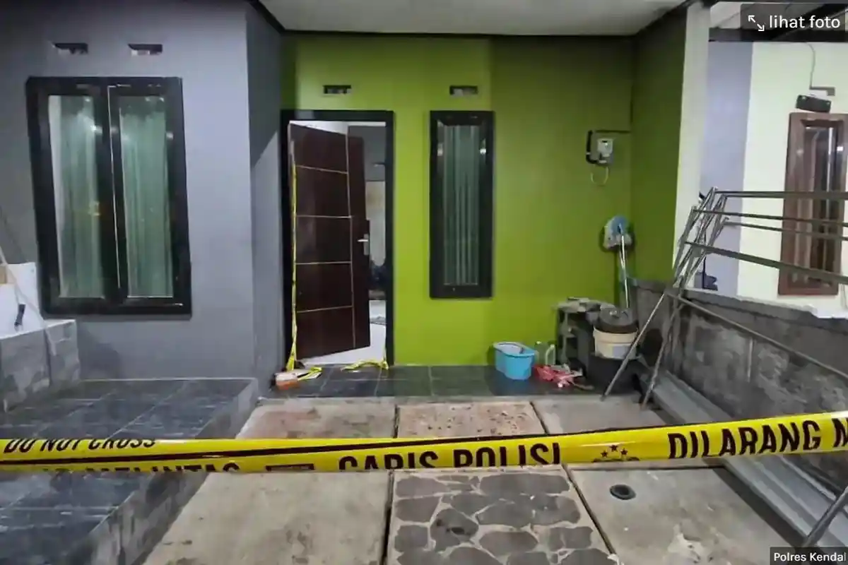PRIA Ditemukan Tewas Membusuk dengan Pisau Tertancap di Dada di Kendal, Posisi Tergantung