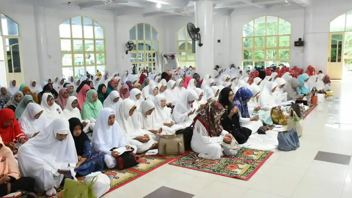 Dzikir Bersama Pemkab Jeneponto di Masjid Agung Tak Dihadiri Wakil Bupati - dzikir_20161230_185847.jpg
