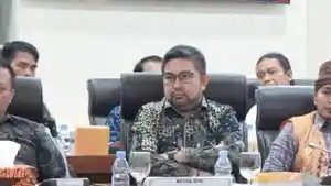 HM-Syaripuddin-meminta-Presiden-Prabowo-memperhatikan-mutu-pendidikan-di-daerah.jpg