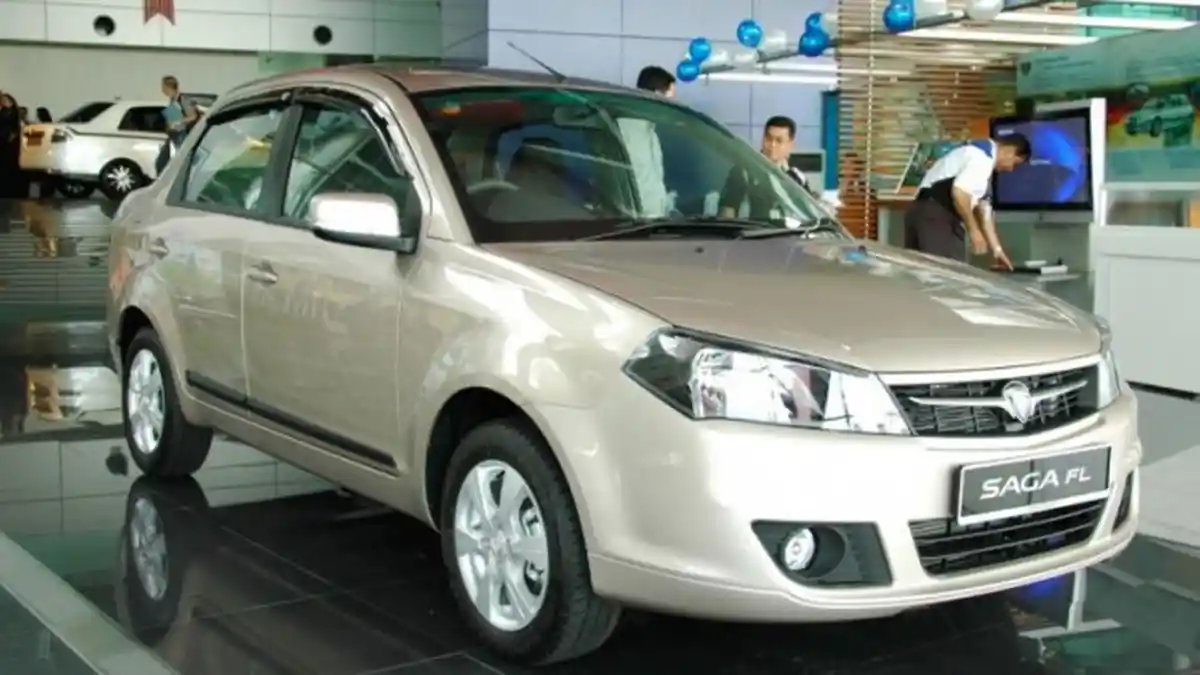 WOW! Selama Promo Cuci Gudang Harga Proton Saga Cuma Rp 85 Juta
