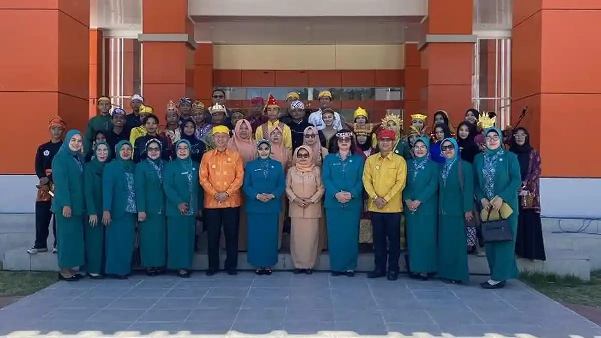Parade Pakaian Adat Warnai Upacara Sumpah Pemuda di Kabupaten Sigi