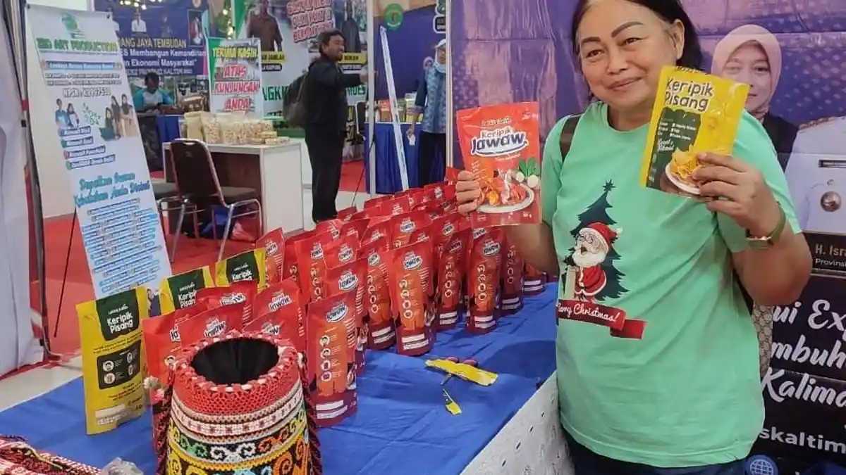 Kampung Lutan Mahakam Ulu Olah Singkong Jadi Keripik Jawaw, Kini ...
