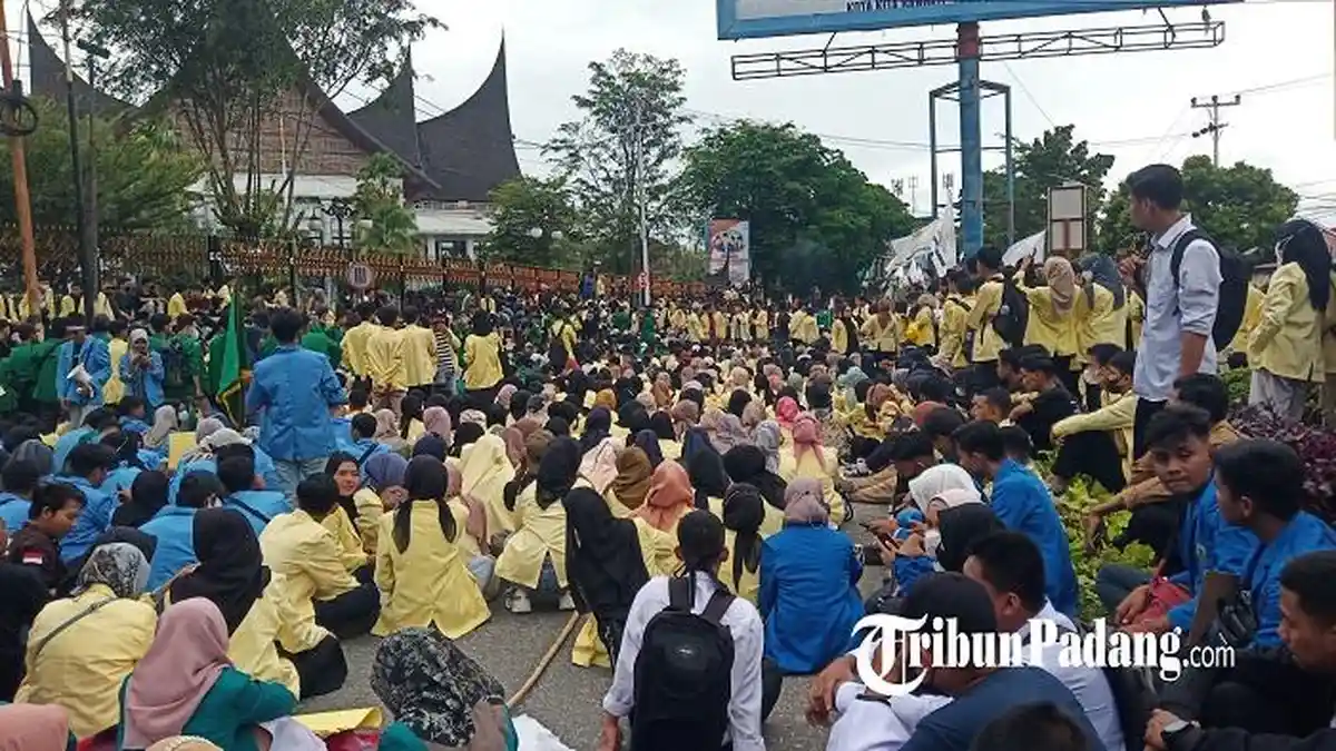 Kapolresta Padang Sebut Demo Mahasiswa Tolak Kenaikan Harga BBM Berjalan Aman dan Lancar