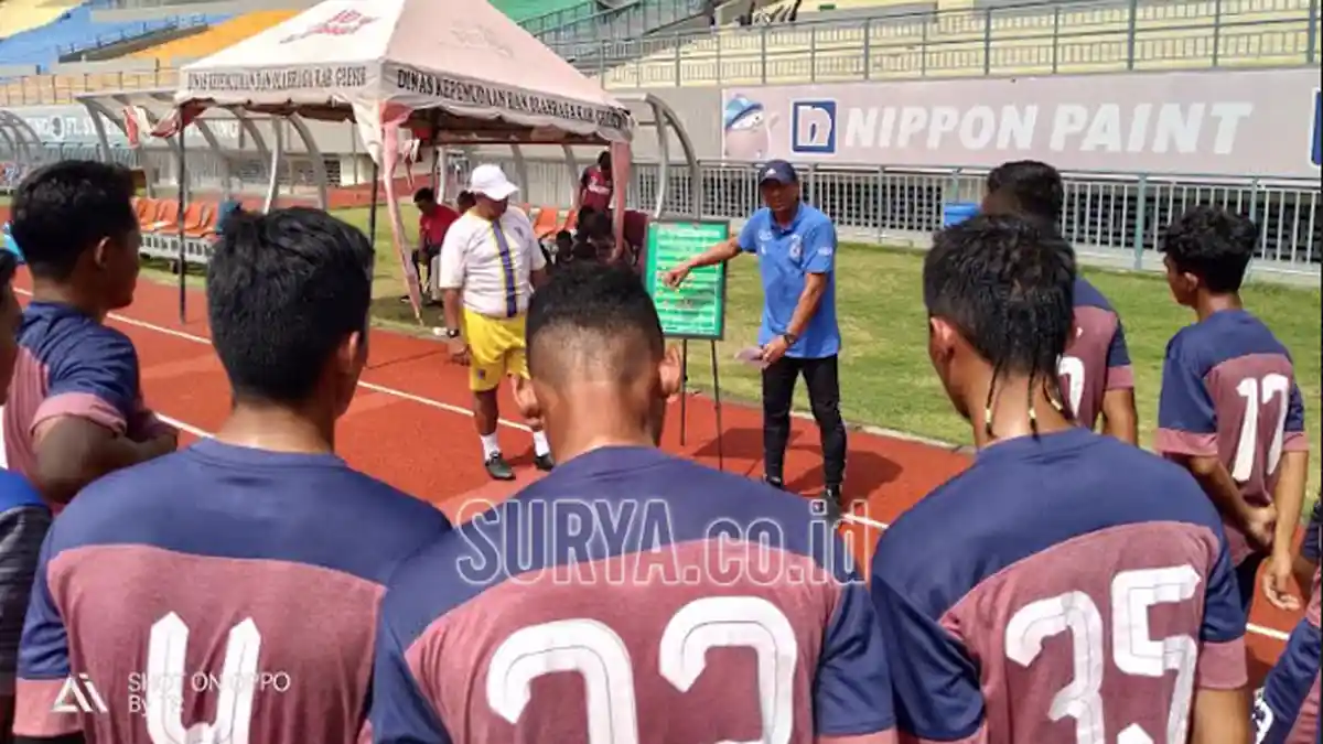 Arif Suyono Belum Gabung Latihan Bareng PSG Gresik, Ini Kata Pelatih I Putu Gede
