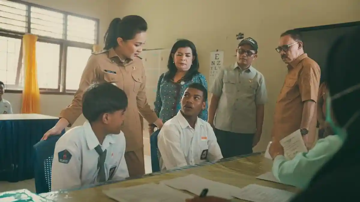 Gubernur Malut Sherly Laos Tinjau Sekolah di Halbar, Soroti Program MBG dan Pendidikan Vokasi