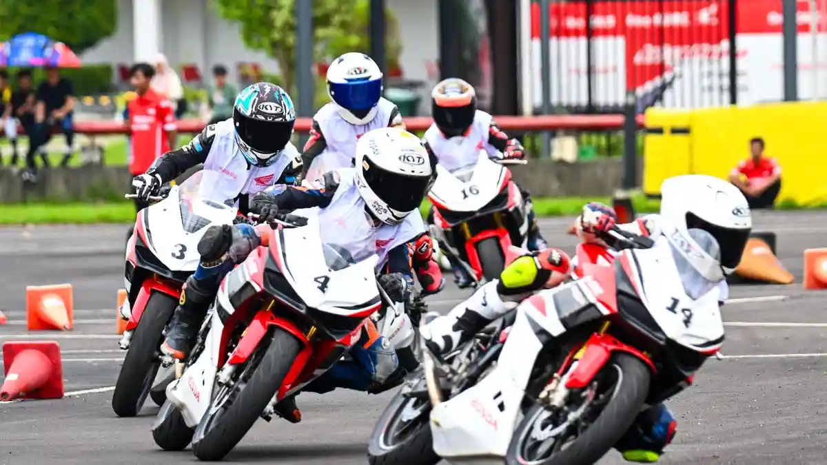 10 Pebalap Terpilih Astra Honda Racing School 2026 Siap Mengaspal di ...