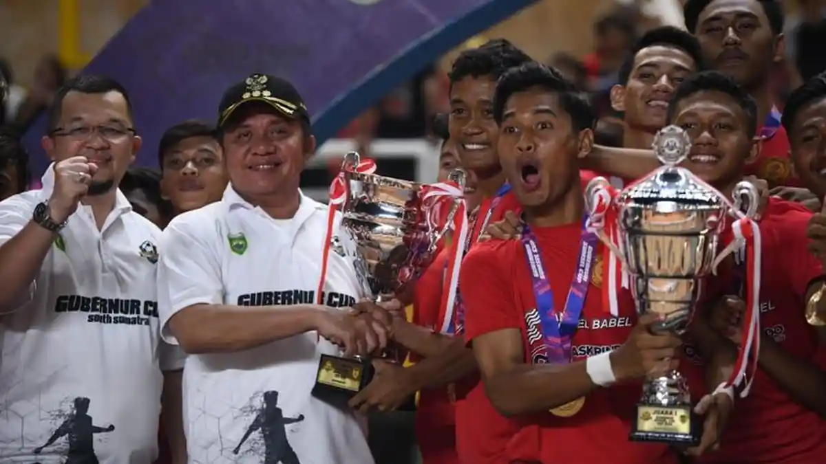 Menpora Zainudin Amali Puji Semangat Herman Deru Majukan Sepakbola