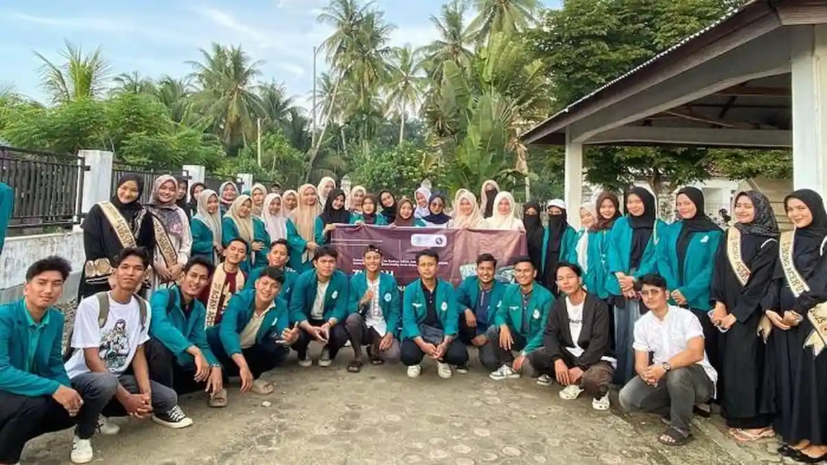 DEMA UIN Sultanah Nahrasiyah Lhokseumawe Gali Makna Sejarah Lewat Ziarah ke Makam Sultanah