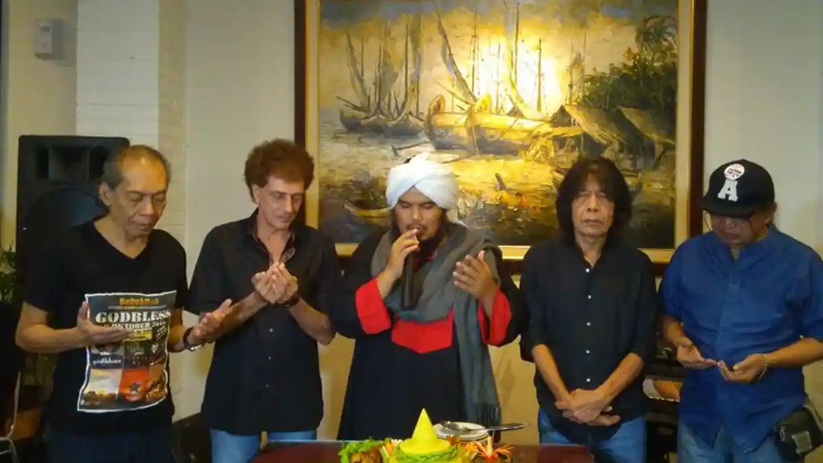 God Bless Siap Guncang Yogyakarta Dampingi Dream Theater